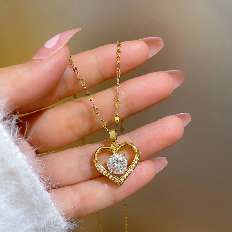 Artificial Gems Heart Pendant Necklace for wome