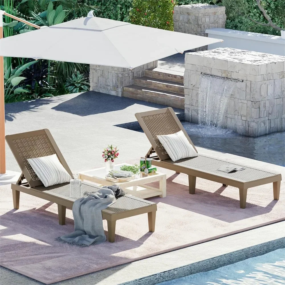 Set of 2 Outdoor Chaise Lounge Chairs